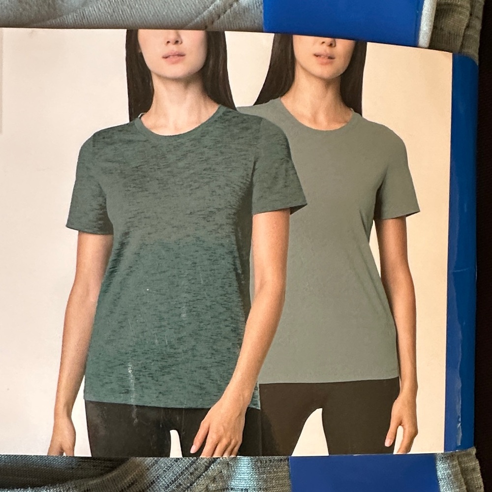 Mondetta Active Tee 2-Pack in Light Gray - Picture 2 of 6